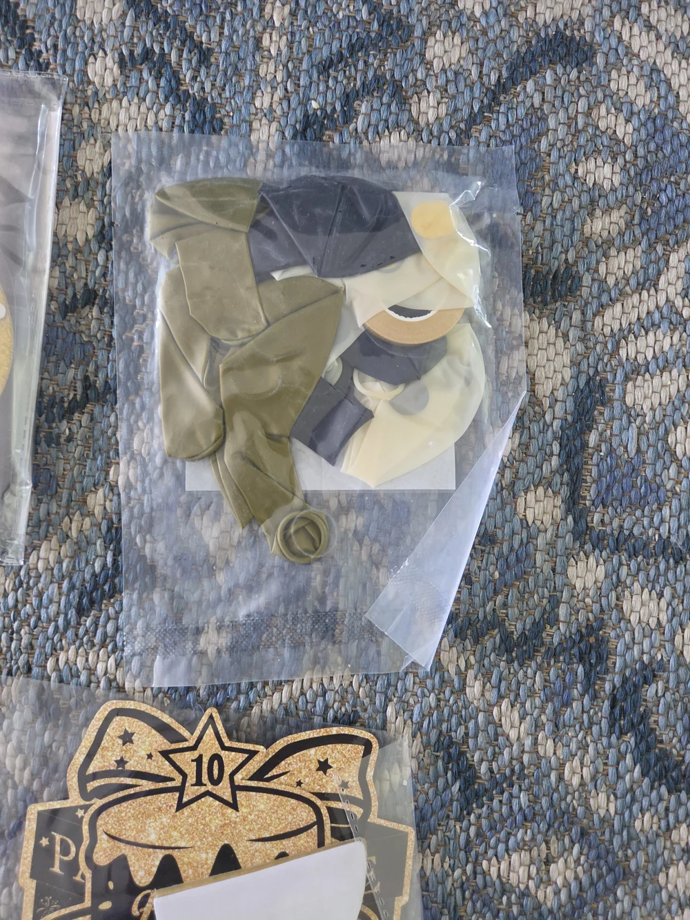 Gold and Black Birthday Party Confetti and Decorations - Kids Accessories